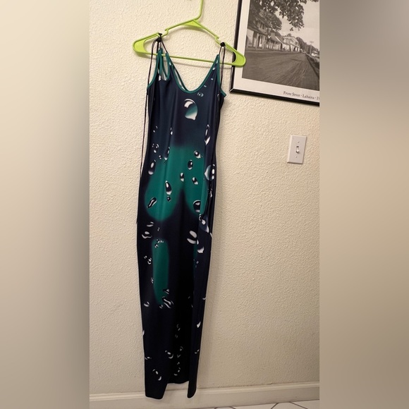Chamber Green Waterdrops Body Print Dress - Picture 5 of 10